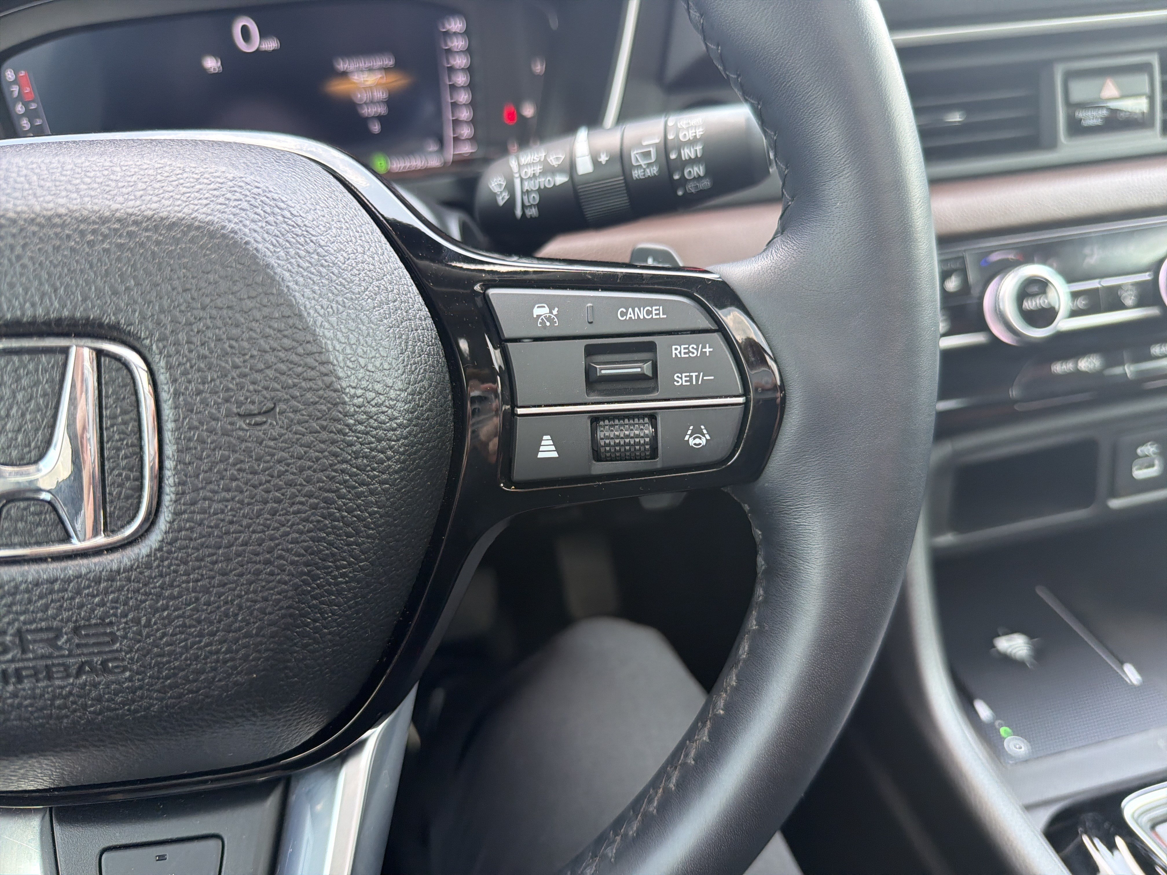 Used 2025 Honda Pilot Elite image 20