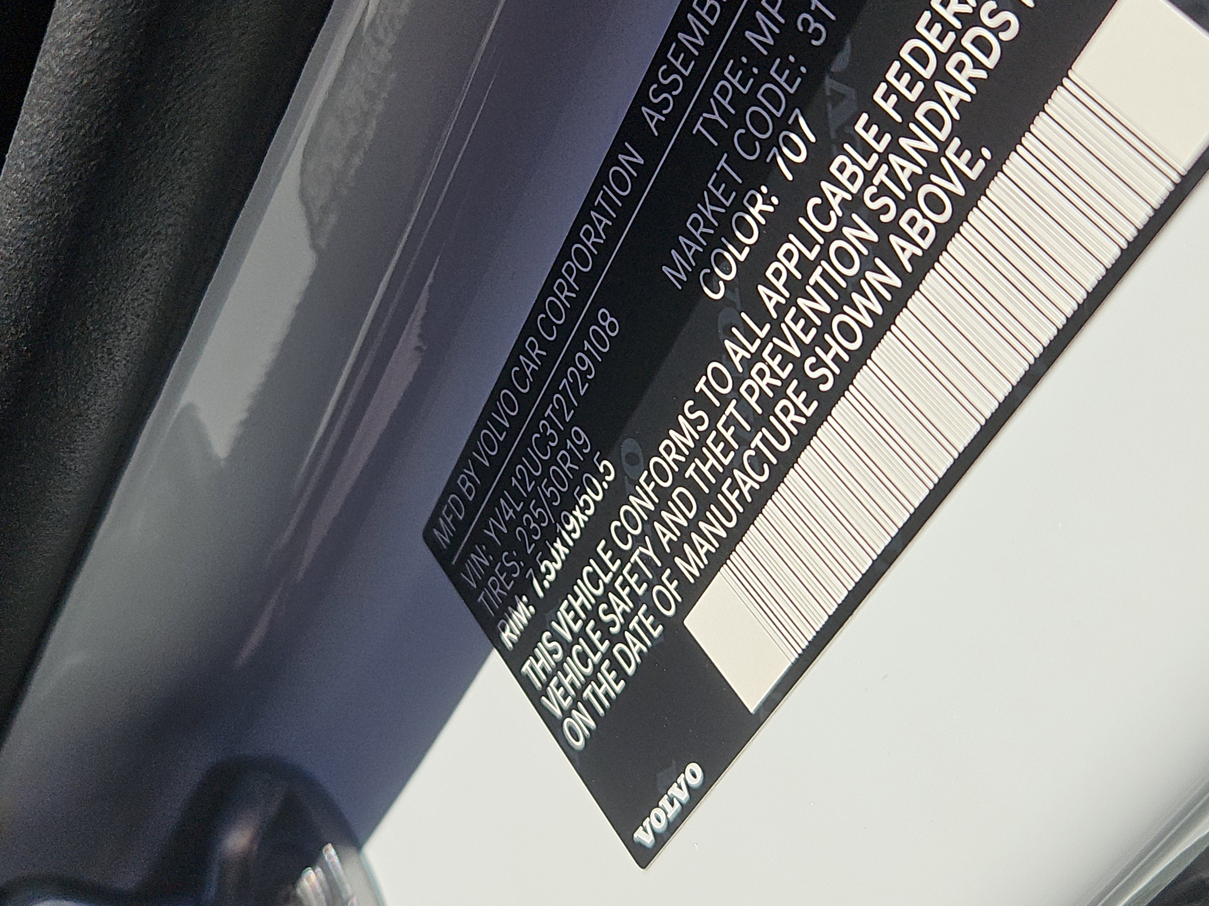 New 2026 Volvo XC40 B5 Plus w/ Protection Package Premier image 5