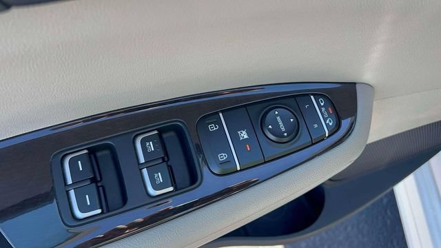 Used 2016 Kia Optima EX FWD image 22