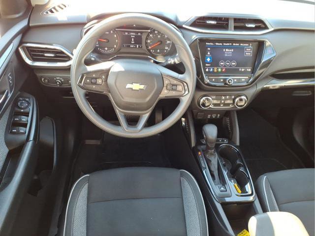 Used 2021 Chevrolet TrailBlazer LT w/ Convenience Package image 11