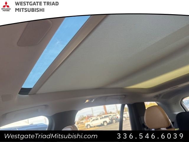 Used 2016 Volvo XC90 T6 Momentum w/ Momentum Plus Package image 17