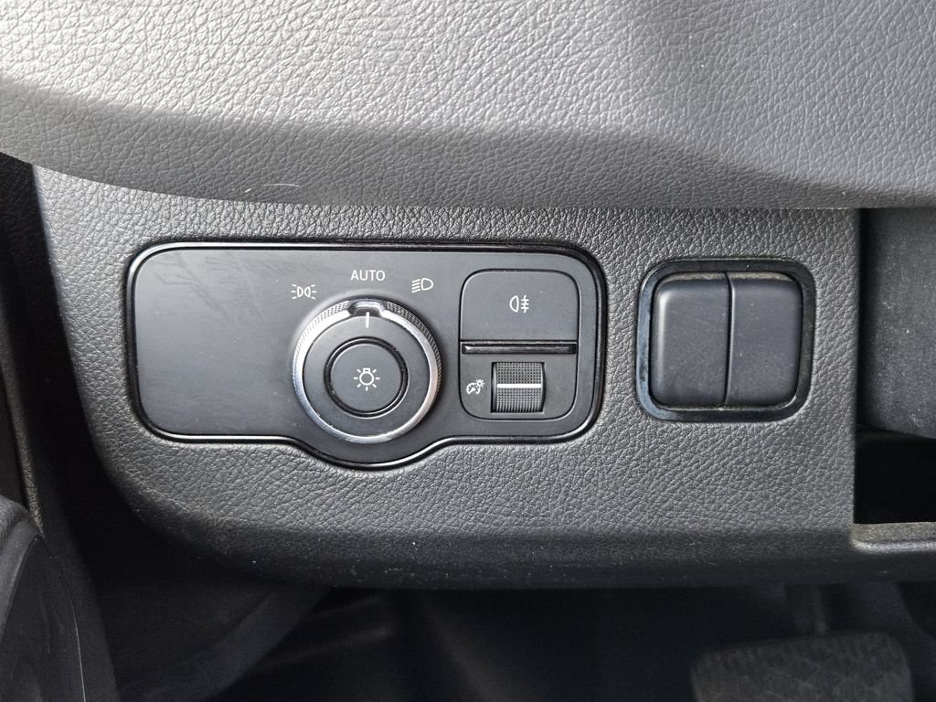 Used 2019 Mercedes-Benz Sprinter 170 image 22