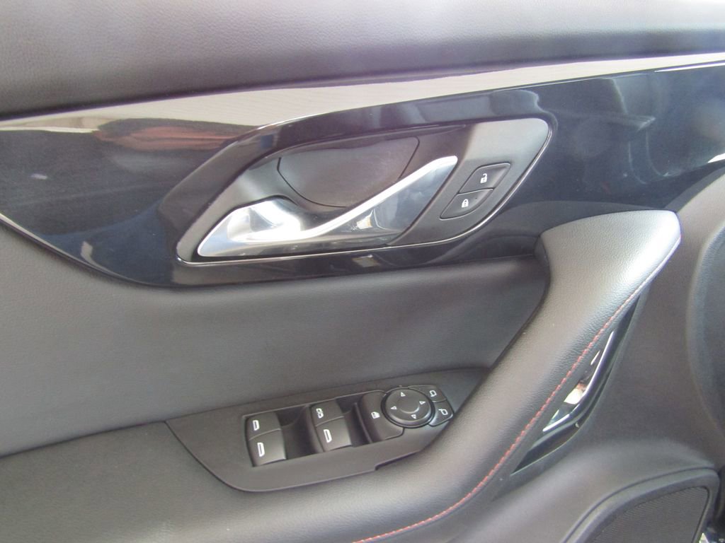Used 2025 Chevrolet Blazer RS AWD/4WD image 25
