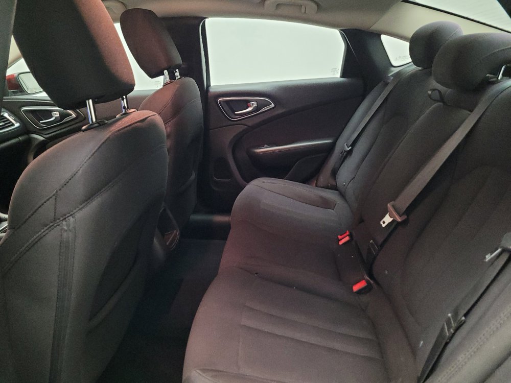 Used 2015 Chrysler 200 Limited FWD image 18