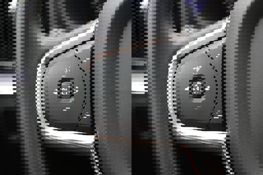 Used 2024 Volvo S60 B5 Core FWD image 20