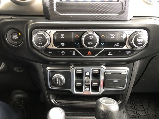 Used 2021 Jeep Wrangler Unlimited Sahara w/ LED Lighting Group image 17