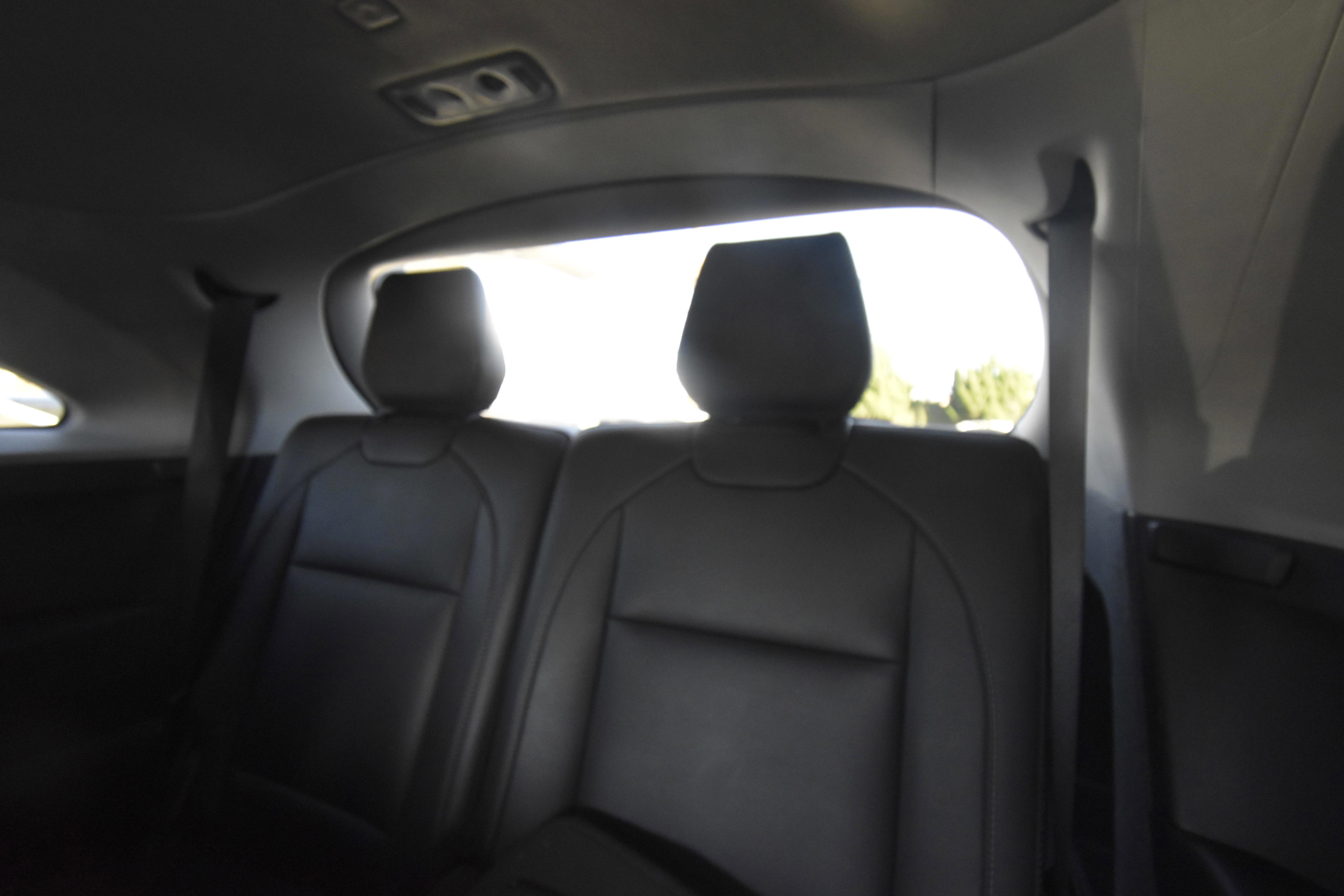 Used 2019 Acura MDX FWD w/ Advance Package image 11