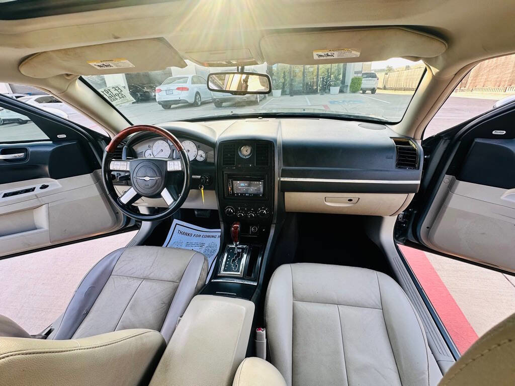 Used 2006 Chrysler 300 Touring image 20