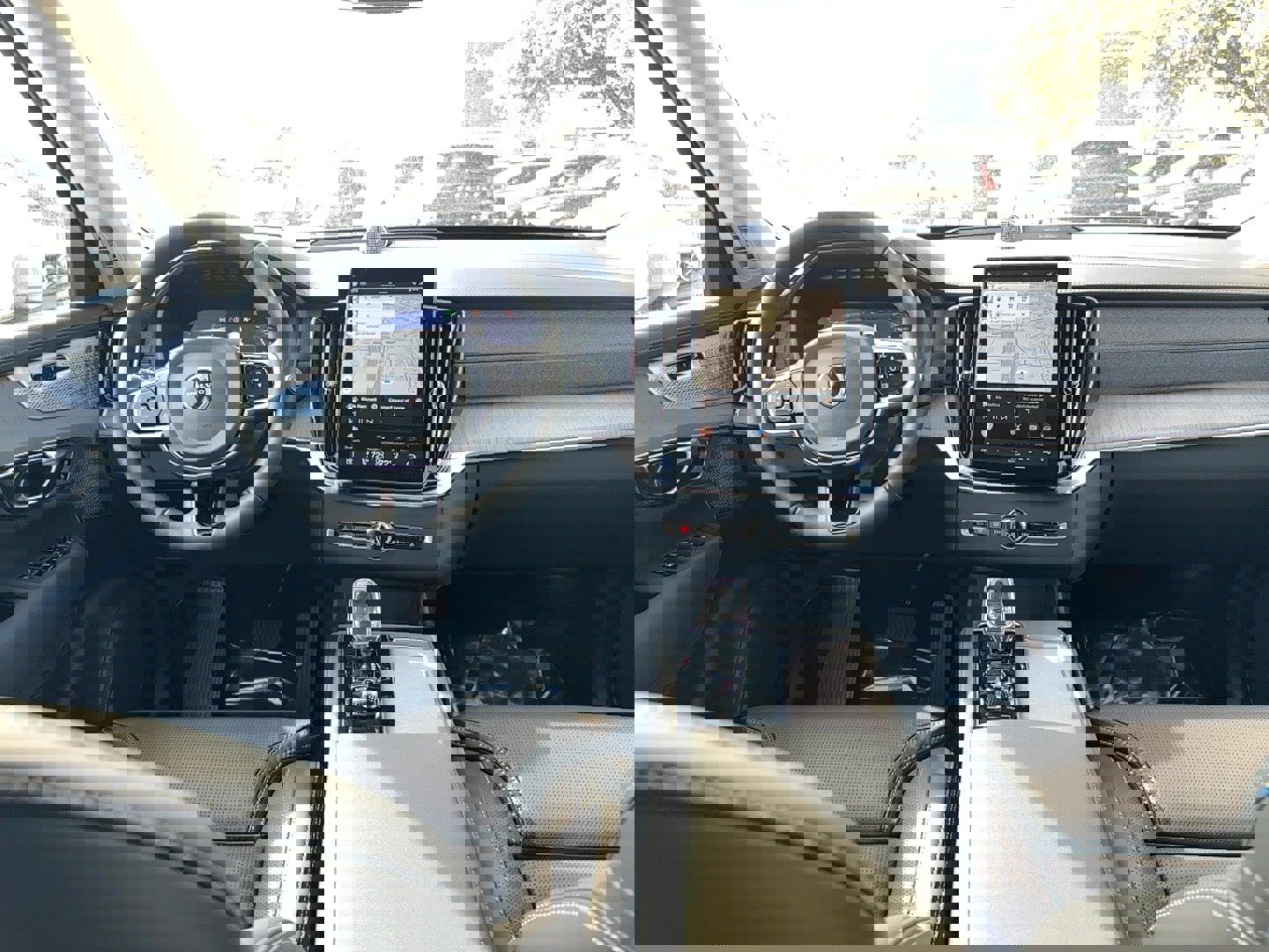 New 2026 Volvo XC90 T8 Ultra w/ Lounge Package image 17