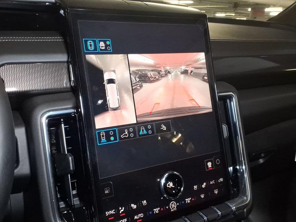 New 2026 GMC Yukon XL Elevation w/ Elevation Premium Package RWD image 13
