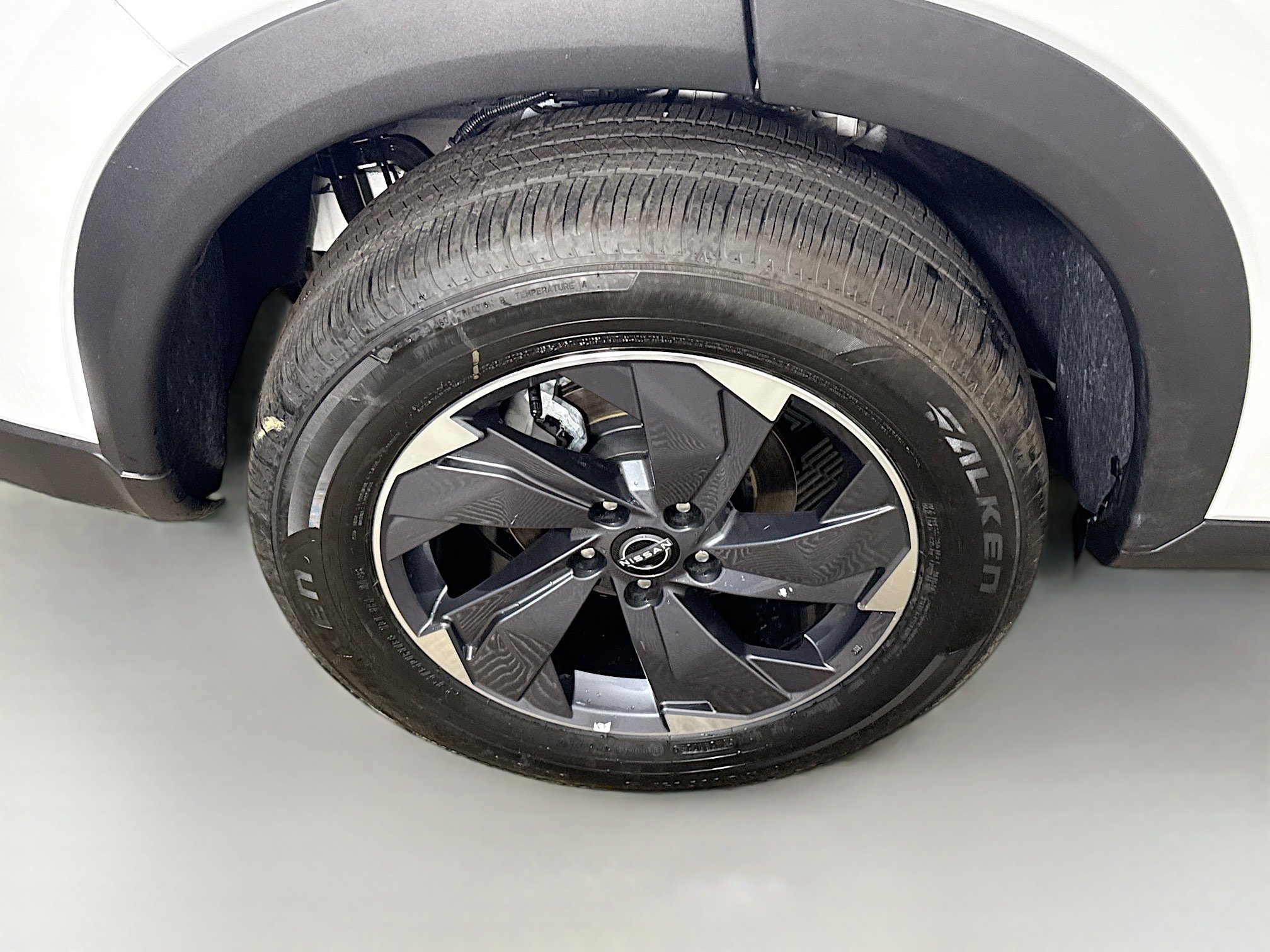 Used 2026 Nissan Rogue SV image 33