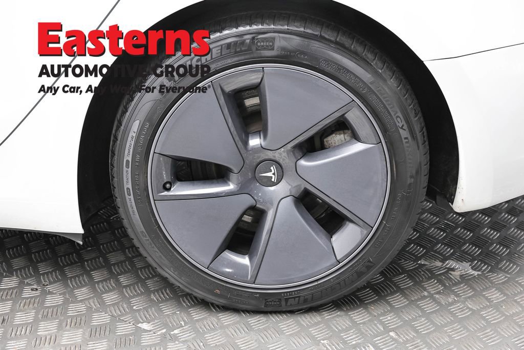 Used 2023 Tesla Model 3 Standard Range image 8