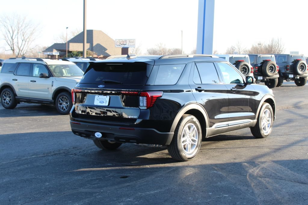 New 2026 Ford Explorer Active AWD/4WD image 7