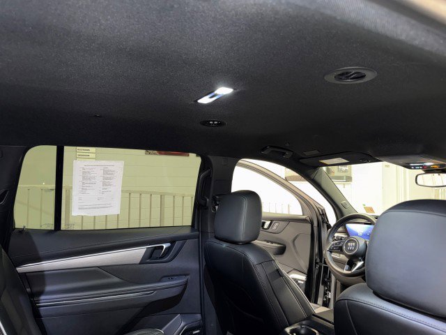 Used 2025 Buick Enclave Preferred FWD image 30