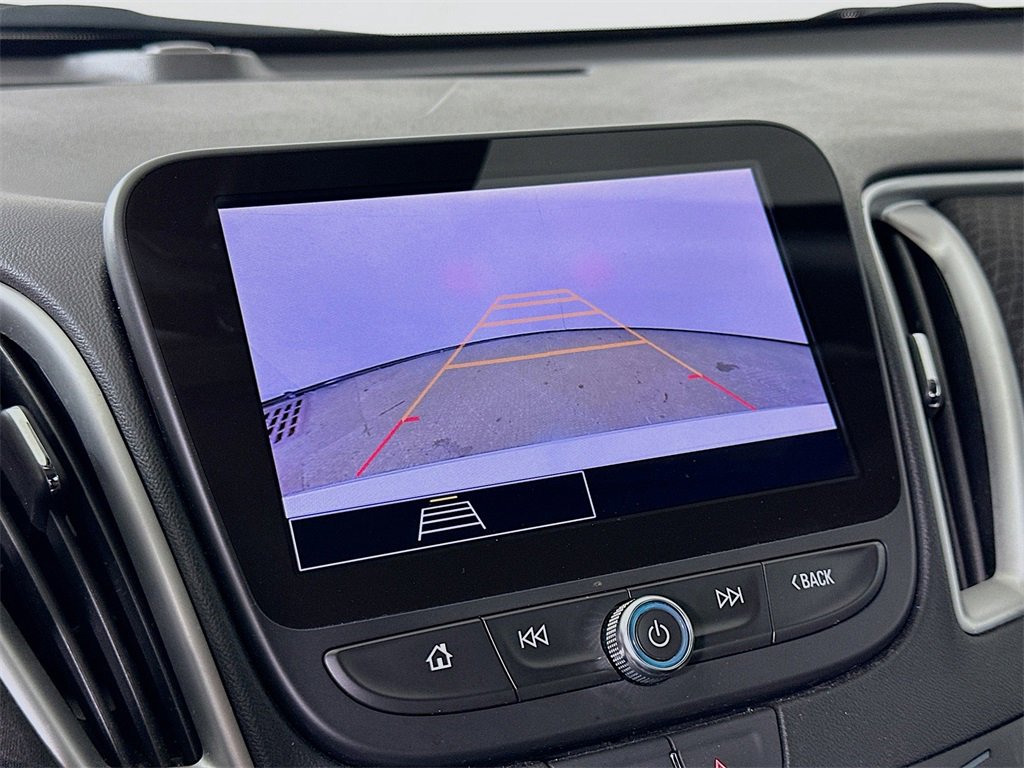 Used 2024 Chevrolet Malibu LT image 9