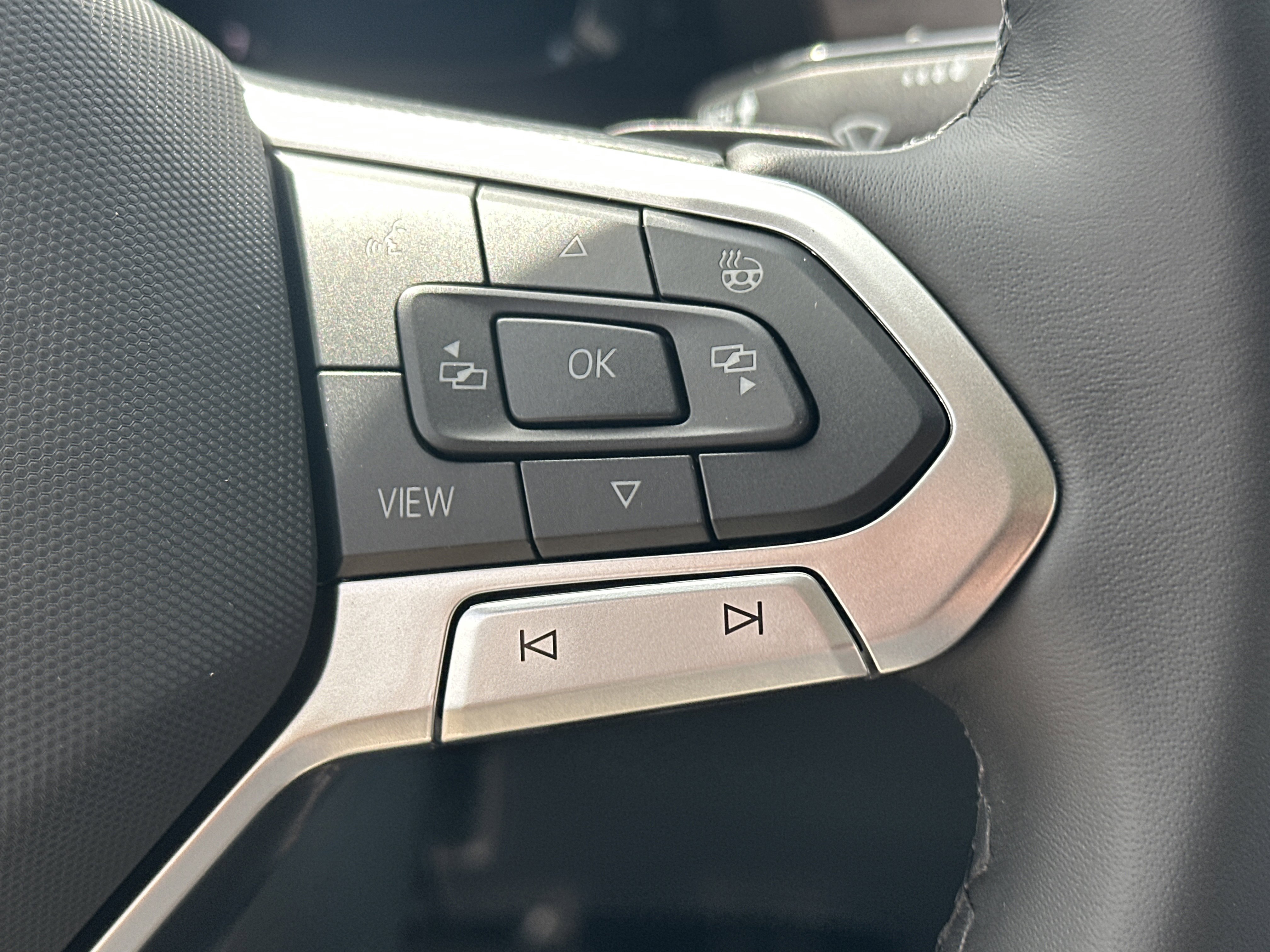 New 2026 Volkswagen Atlas SEL Premium R-Line image 19