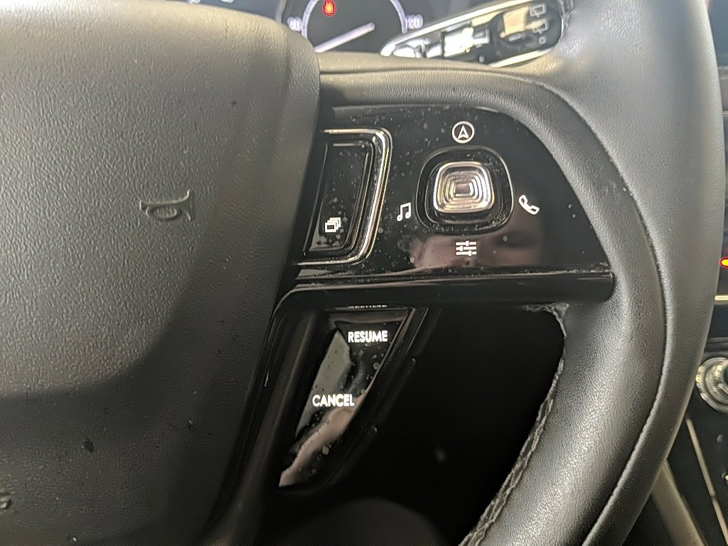 Certified 2022 Lincoln Corsair AWD w/ Equipment Group 101A image 16