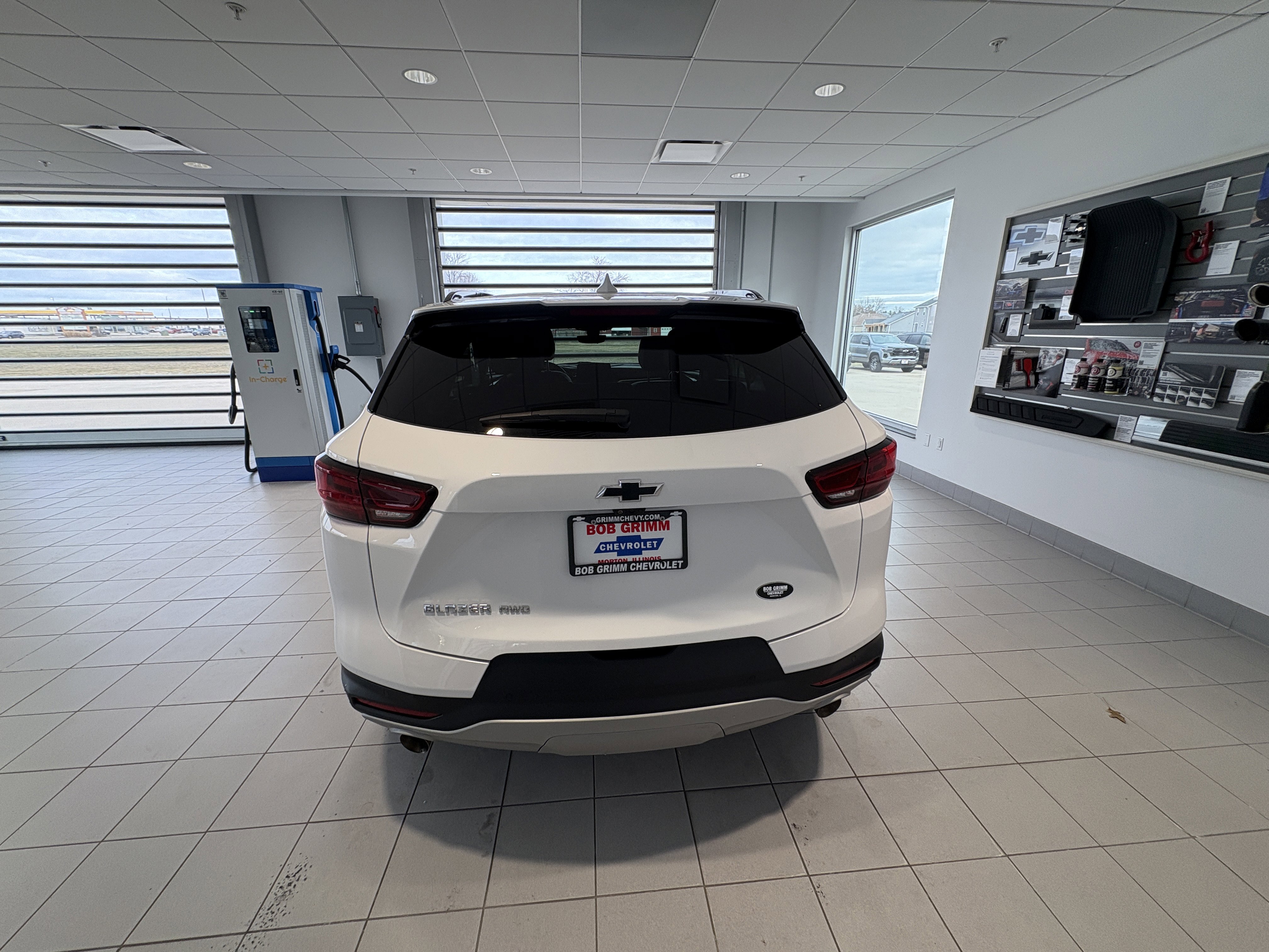 Used 2024 Chevrolet Blazer LT w/ Sound & Technology Package image 4