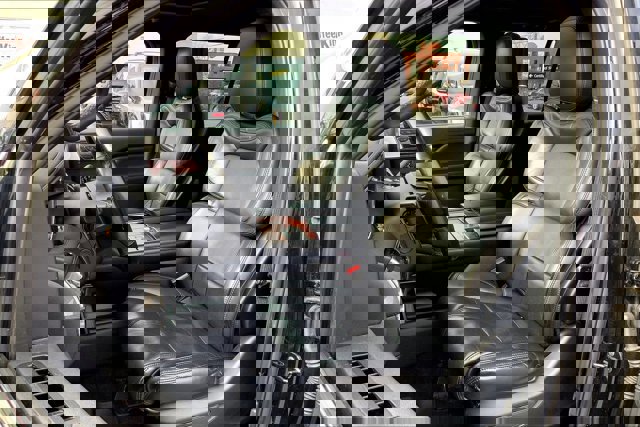 Used 2020 Lincoln Navigator Reserve w/ Luxury Package image 24