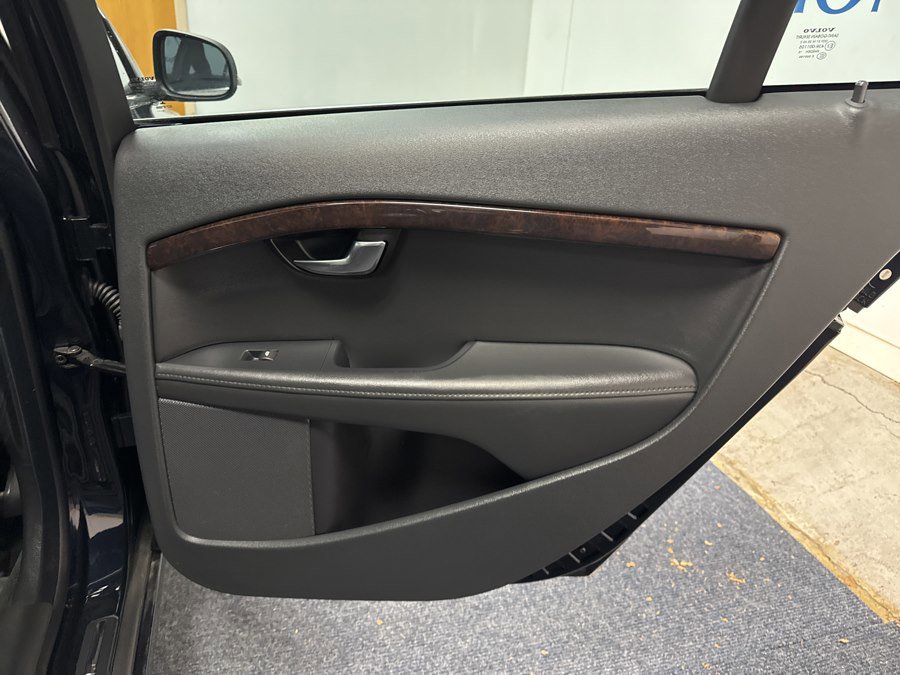 Used 2016 Volvo S80 T5 image 10