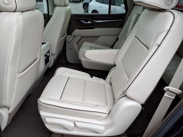 Used 2023 GMC Yukon Denali AWD/4WD image 7