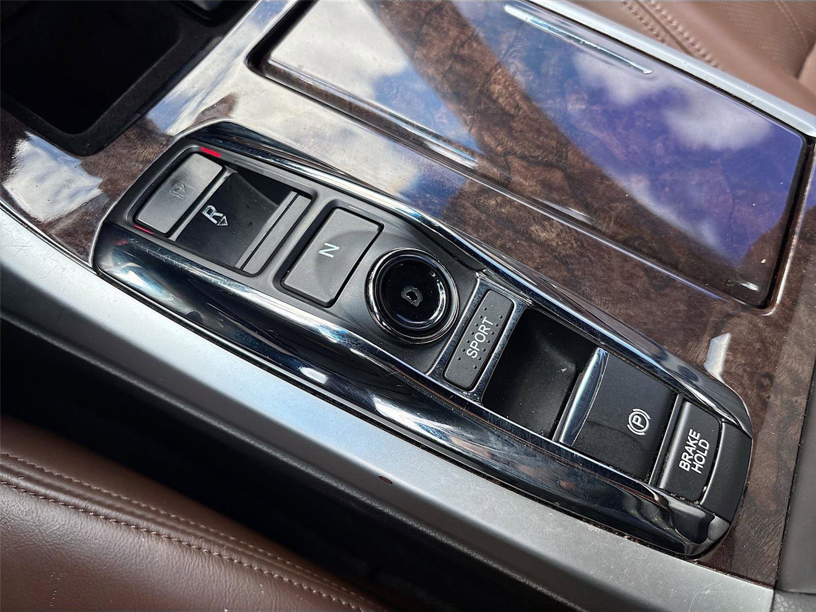 Used 2018 Acura RLX w/ Technology Package image 17