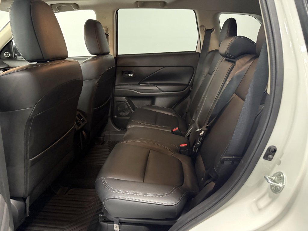 Used 2020 Mitsubishi Outlander GT image 18