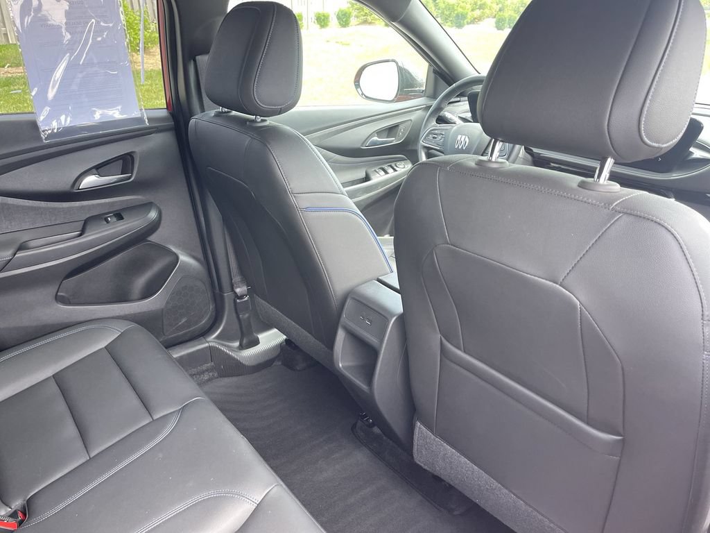Used 2024 Buick Envista Sport Touring w/ Convenience II Package FWD image 35