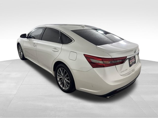 Used 2016 Toyota Avalon Limited w/ Toyota Safety Sense Package FWD image 7