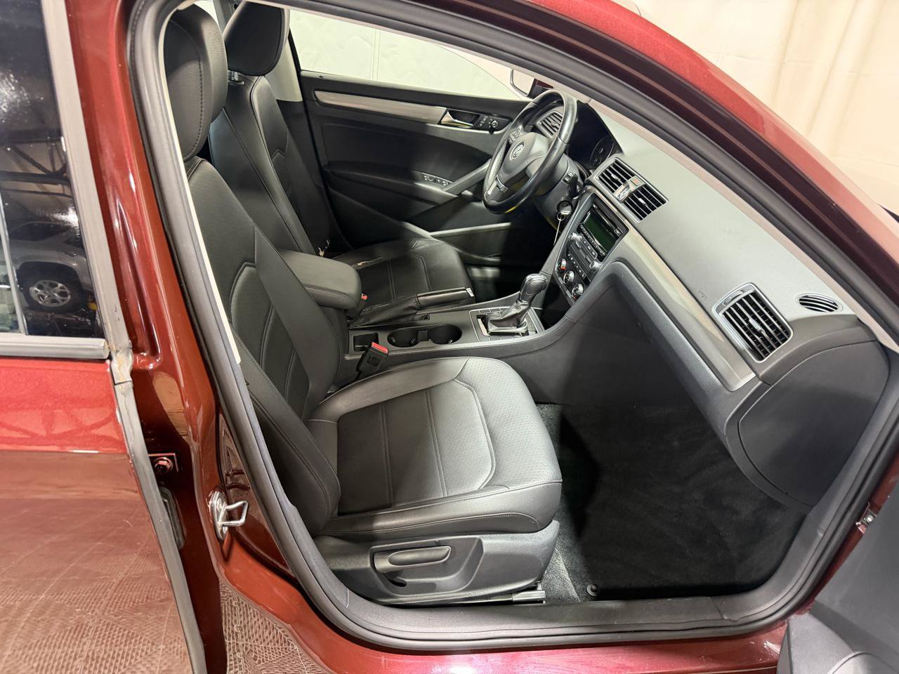 Used 2014 Volkswagen Passat 2.5 S FWD image 12