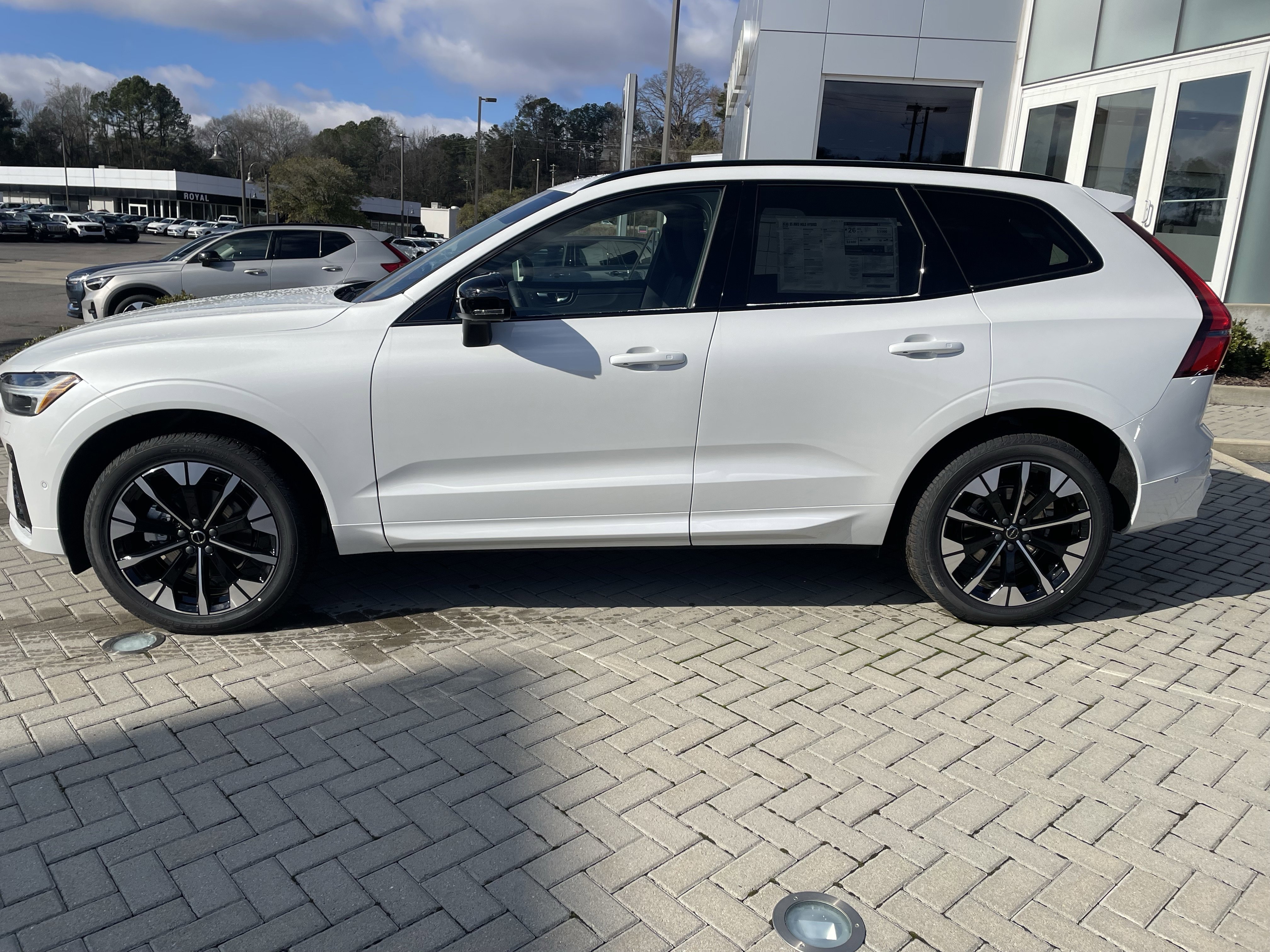 New 2026 Volvo XC60 B5 Plus w/ Protection Package Premier image 7
