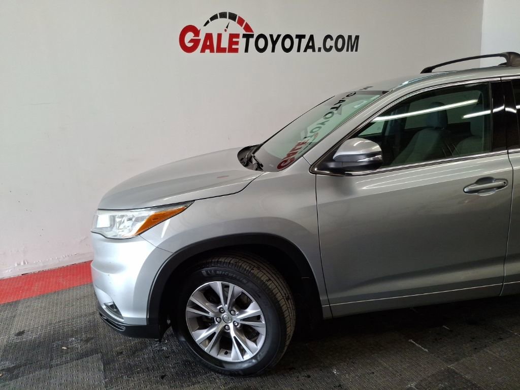 Used 2015 Toyota Highlander Plus image 7