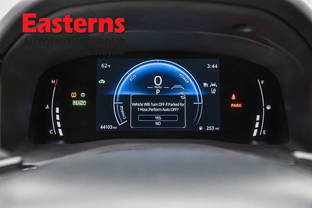 Used 2025 Toyota Camry SE w/ Convenience Package FWD image 18