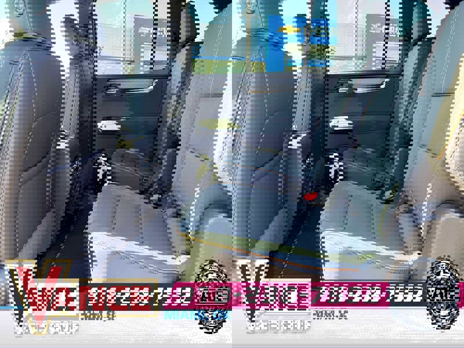 New 2026 GMC Acadia AT4 w/ Luxury Package image 14