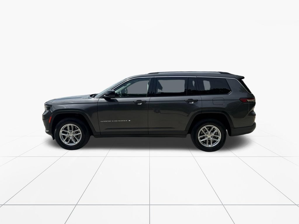 Used 2023 Jeep Grand Cherokee L Laredo w/ Luxury Tech Group I AWD/4WD image 4