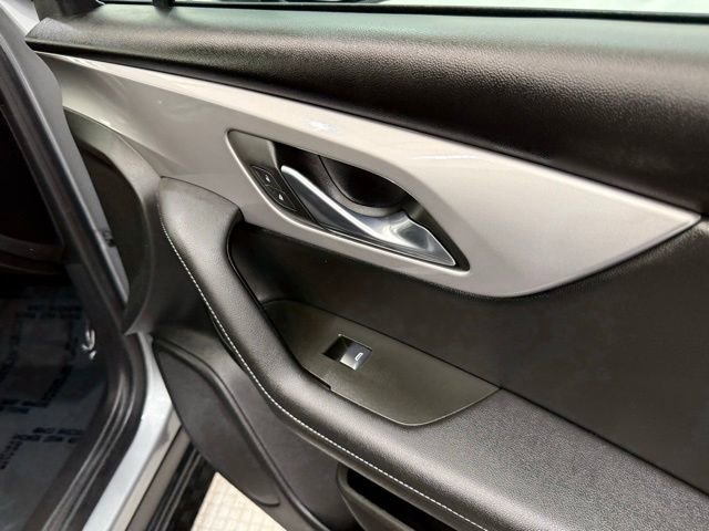 Used 2025 Chevrolet Blazer LT image 23