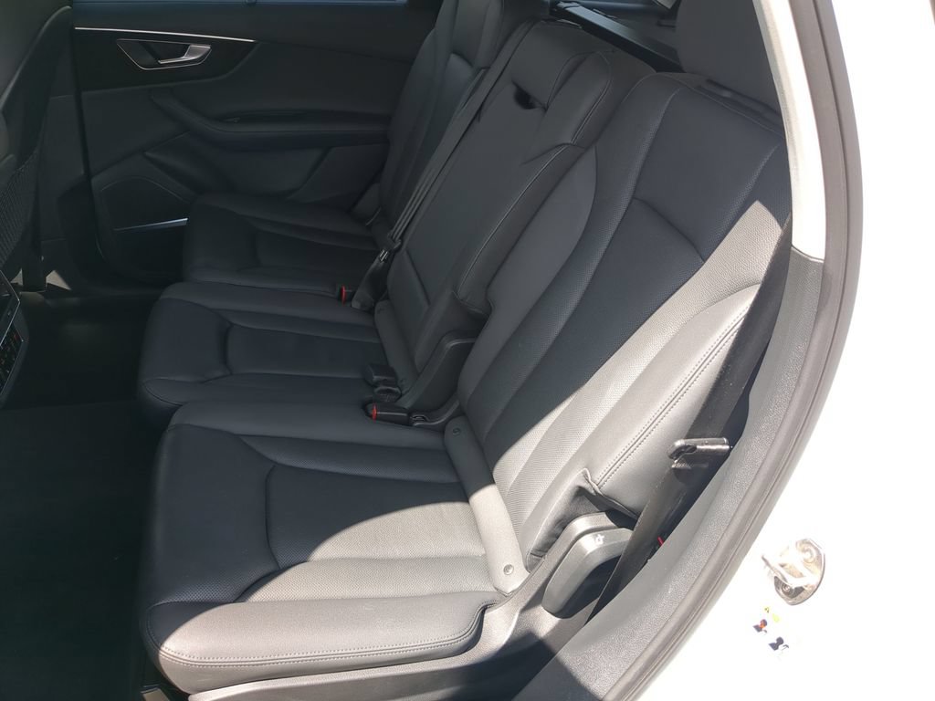 Used 2023 Audi Q7 2.0T Premium Plus w/ Premium Plus Package AWD/4WD image 17