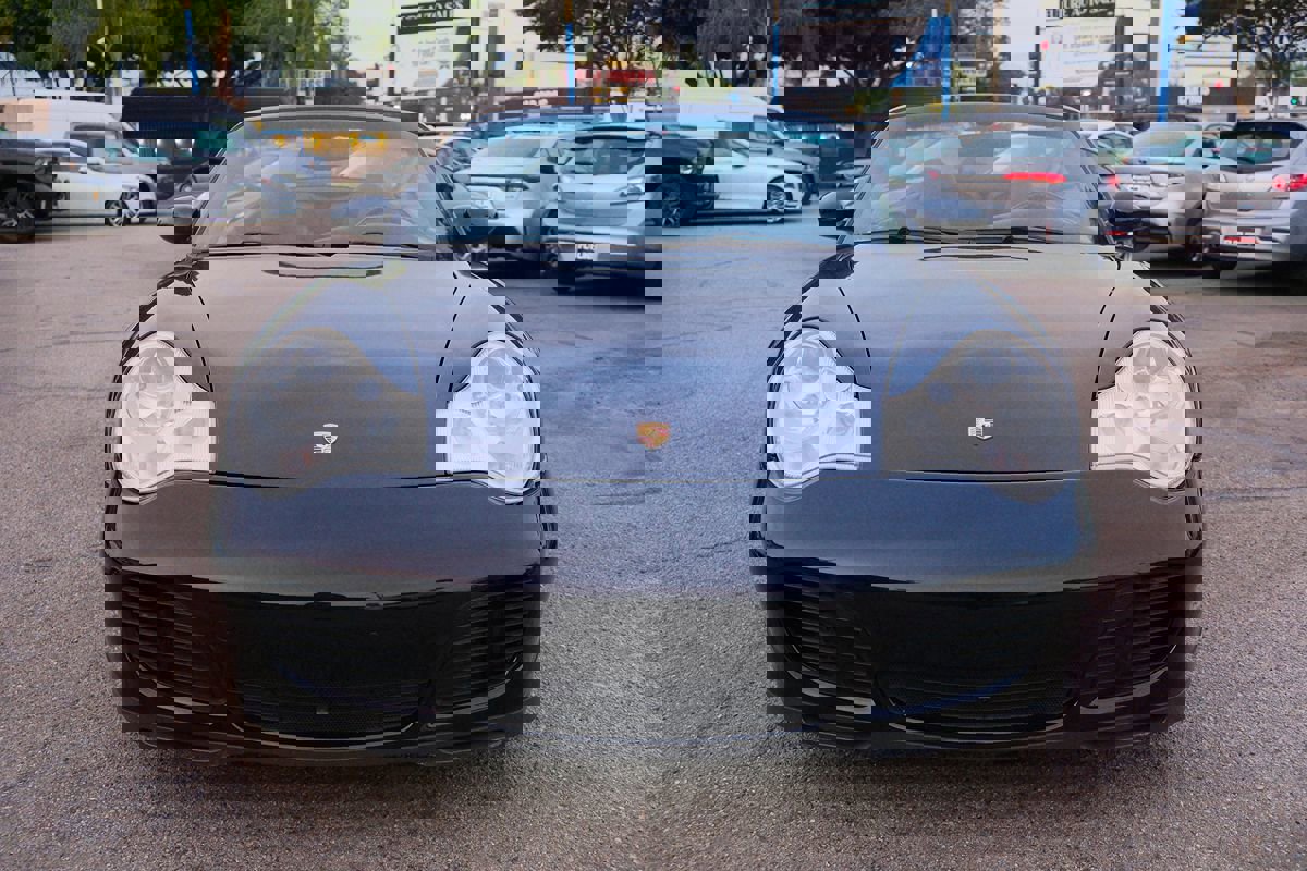 Used 2004 Porsche 911 Carrera 4S image 2