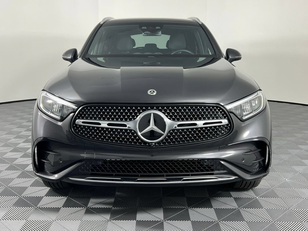 Certified 2025 Mercedes-Benz GLC 300 4MATIC image 4