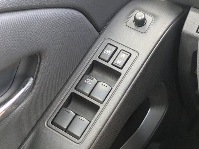 Used 2023 Nissan Frontier 4x4 Crew Cab image 23