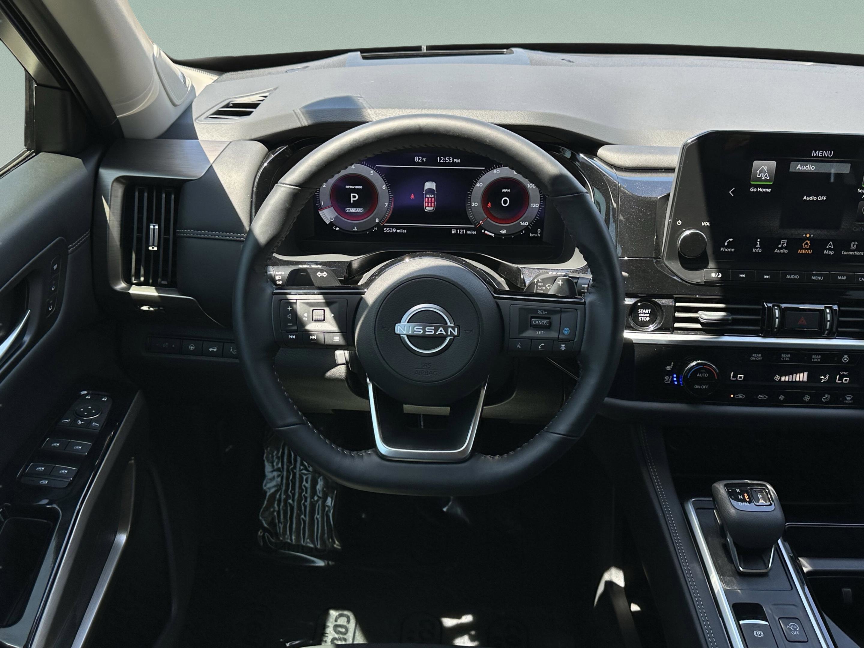 Certified 2025 Nissan Pathfinder Platinum w/ Cargo Package FWD image 13