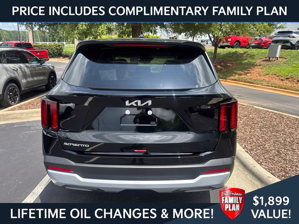 New 2026 Kia Sorento LX FWD image 16