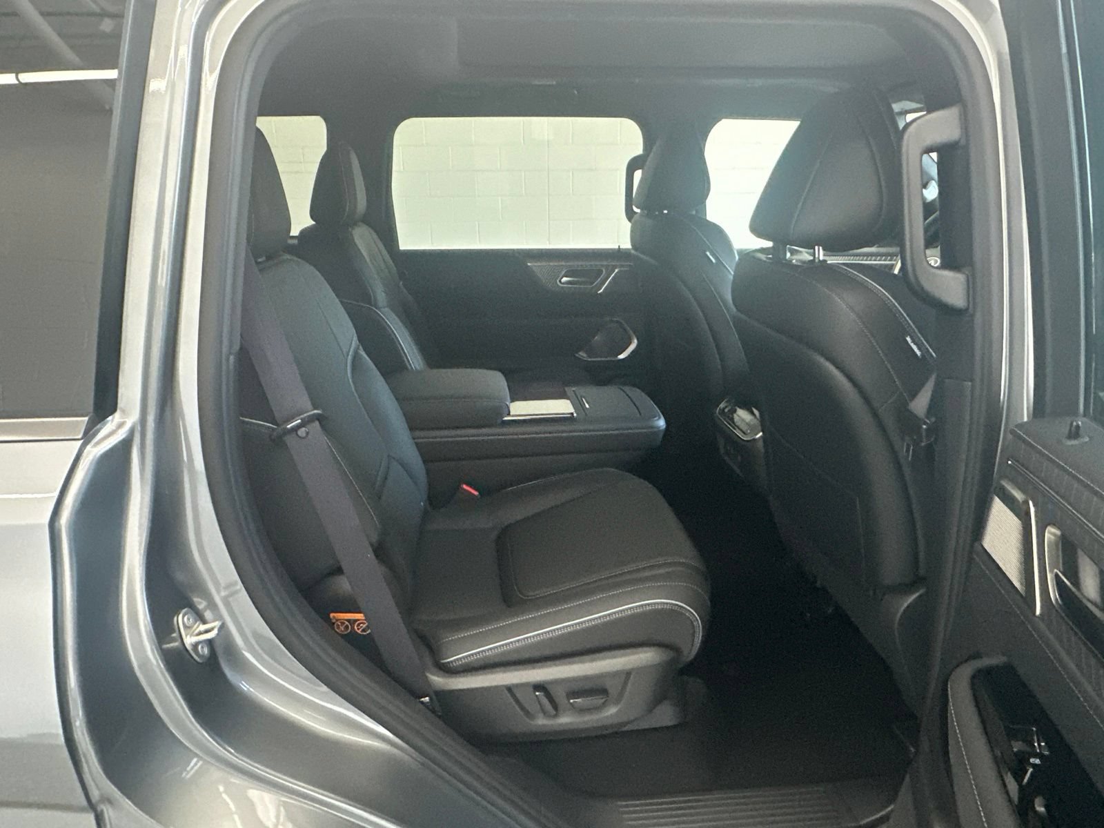 New 2027 INFINITI QX80 Autograph w/ Premium Cargo Package AWD/4WD image 13