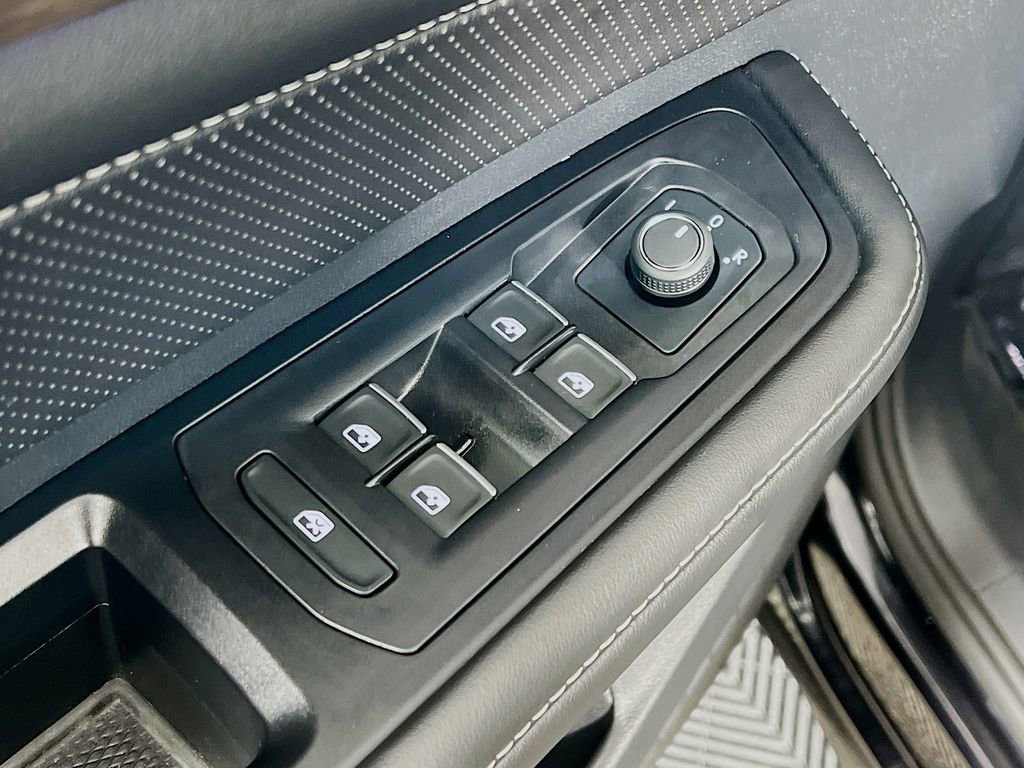 Used 2024 Volkswagen Atlas SEL image 35