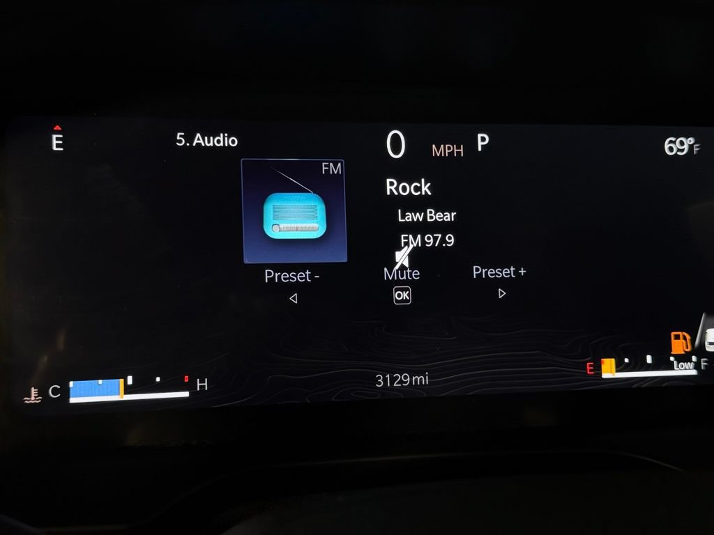 Certified 2025 Jeep Grand Cherokee Laredo X RWD image 17