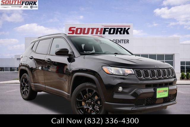 Used 2024 Jeep Compass Latitude w/ Altitude Special Edition image 1