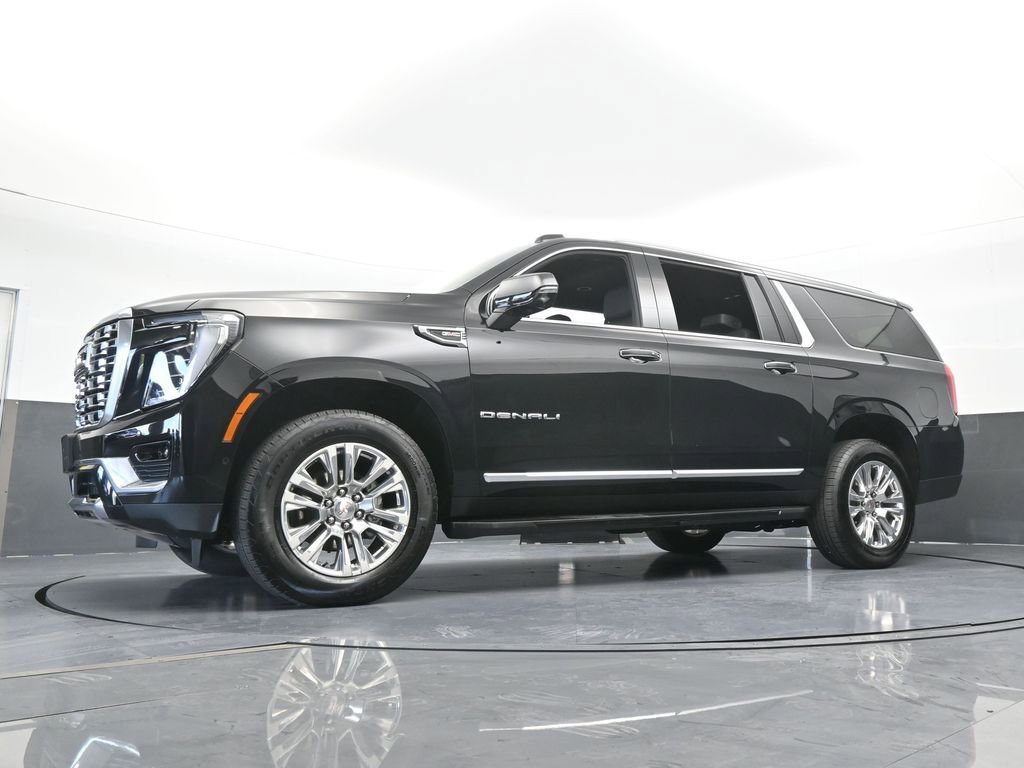 Used 2025 GMC Yukon XL Denali AWD/4WD image 67