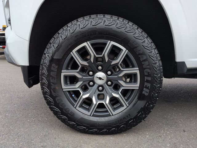 Used 2023 Chevrolet Colorado Z71 w/ Z71 Convenience Package 2 AWD/4WD image 36