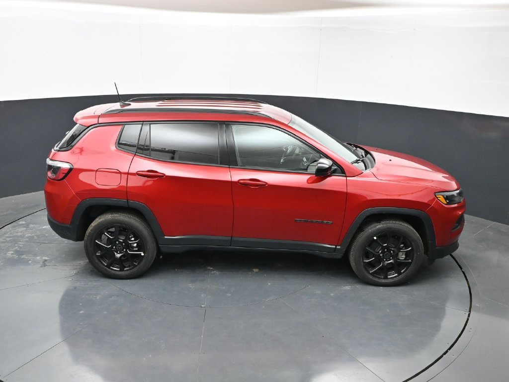 New 2026 Jeep Compass Latitude AWD/4WD image 37
