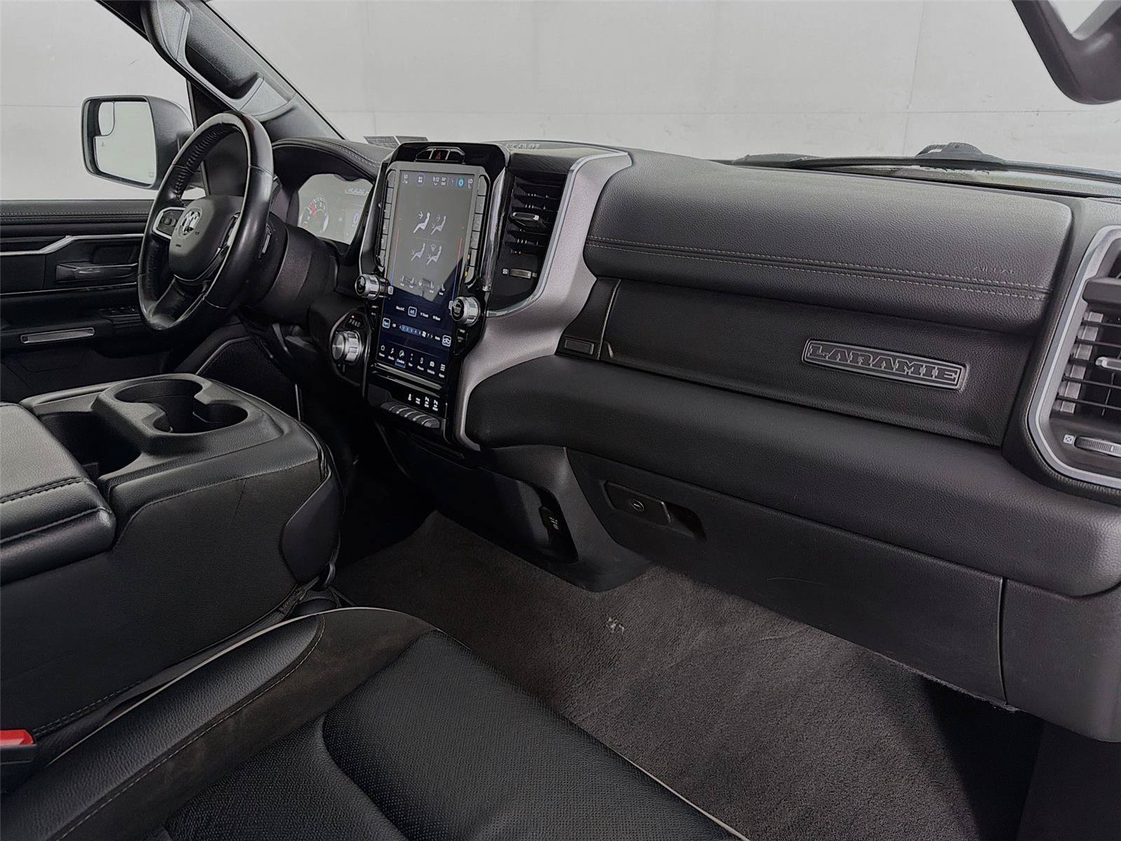 Used 2023 RAM 1500 Laramie AWD/4WD image 31